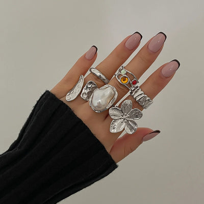 Ingemark Metal Flower Open Rings Women Elegant Baroque Imitation Pearl Ring
