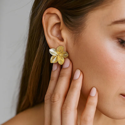 Yhpup Vintage Gold Stainless Steel Flower Stud Earrings for Women