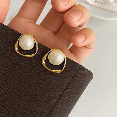 Imitation Pearl Gold Round Stud Earrings